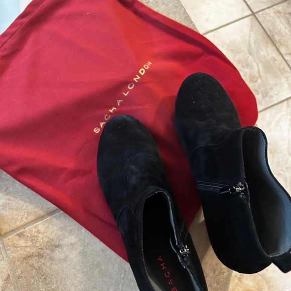 Sasha London booties - Picture 2 of 3